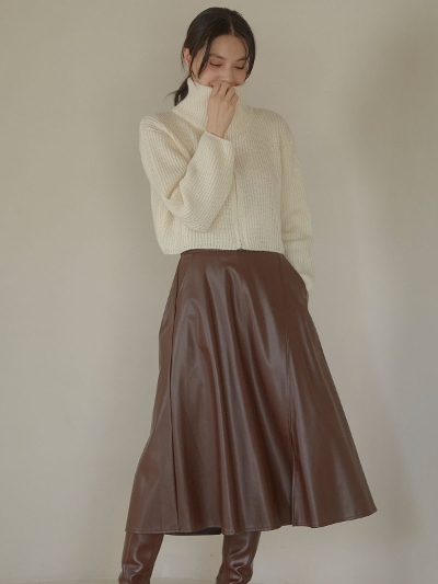 Eco leather flare long スカート
